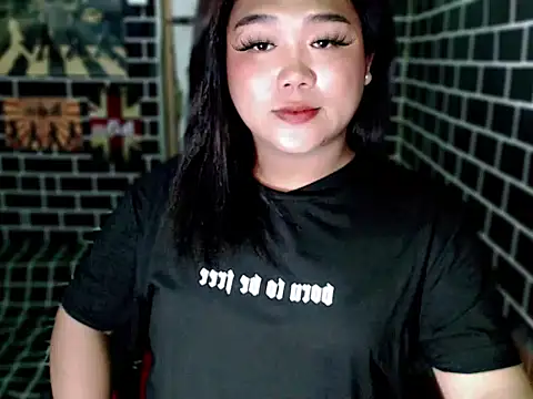 luluakovi 69 online show from November 18, 6:23 pm