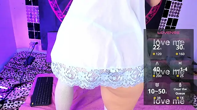 Snapshot of UchikyDoll chatting on January 14, 10:25 pm UchikyDoll online show from January 14, 10:25 pm