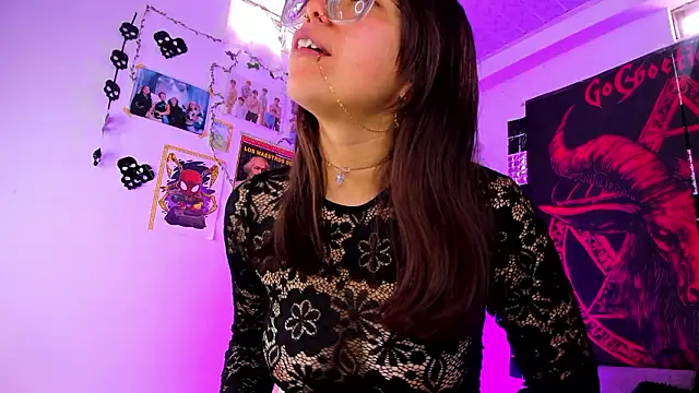 Snapshot of UchikyDoll chatting on February 17, 3:08 pm UchikyDoll online show from February 17, 3:08 pm