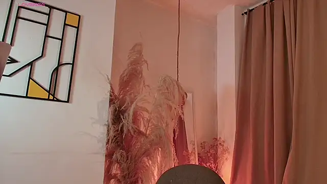 Aliceblaker  online show from October 18, 3:42 am