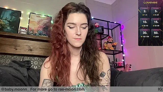 rae moonn online show from May 15, 5:42 pm