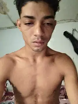 Brayanellatino online show from August 3, 11:48 am