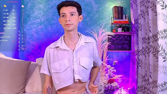 Snapshot of VicenteFerrer chatting on September 20, 2:01 am VicenteFerrer online show from September 20, 2:01 am