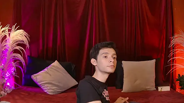 Snapshot of VicenteFerrer chatting on January 16, 2:26 am VicenteFerrer online show from January 16, 2:26 am