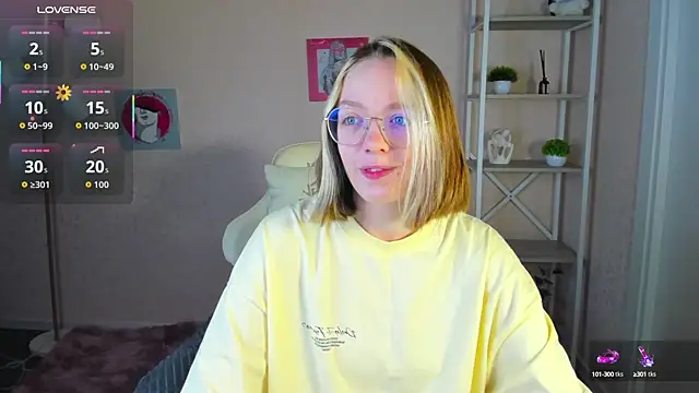 Snapshot of R0cket_bunny chatting on September 21, 12:01 am R0cket bunny online show from September 21, 12:01 am