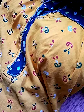 Snapshot of Mon-Shot9 chatting on September 23, 11:13 am Mon-Shot9 online show from September 23, 11:13 am