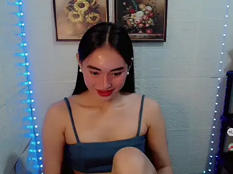 lovelysassy online show from November 2, 2:19 pm