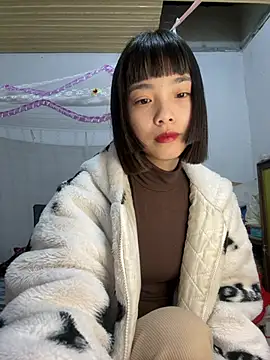 andymi1 online show from April 28, 1:37 am