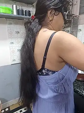 Snapshot of Queen_Nightt chatting on October 8, 3:59 am Queen Nightt online show from October 8, 3:59 am