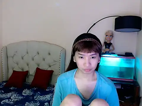 ShantalFoxxy  online show from March 10, 12:48 am