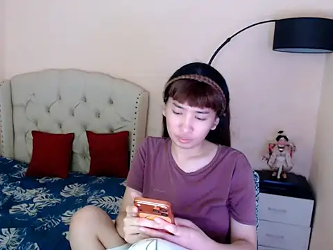 Snapshot of ShantalFoxxy_ chatting on June 8, 1:28 am ShantalFoxxy online show from June 8, 1:28 am