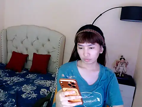 Snapshot of ShantalFoxxy_ chatting on June 11, 12:32 am ShantalFoxxy online show from June 11, 12:32 am