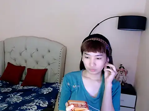 Snapshot of ShantalFoxxy_ chatting on June 21, 11:40 pm ShantalFoxxy online show from June 21, 11:40 pm