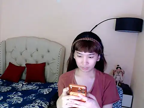 Snapshot of ShantalFoxxy_ chatting on June 27, 4:06 am ShantalFoxxy online show from June 27, 4:06 am