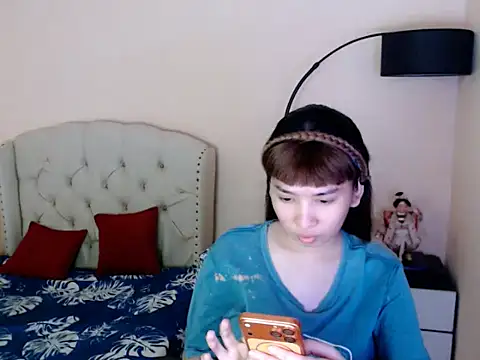 Snapshot of ShantalFoxxy_ chatting on July 8, 1:43 am ShantalFoxxy online show from July 8, 1:43 am