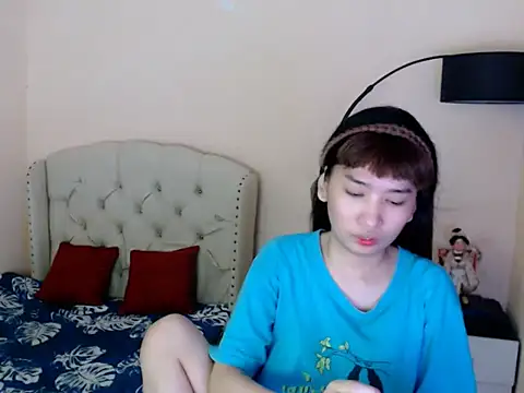 Snapshot of ShantalFoxxy_ chatting on July 24, 1:25 am ShantalFoxxy online show from July 24, 1:25 am