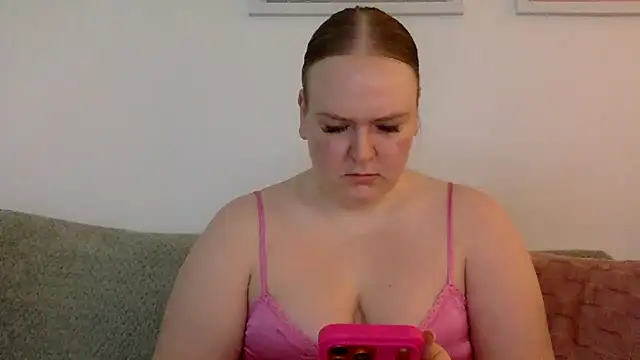 gracelovesxx online show from April 17, 8:28 am