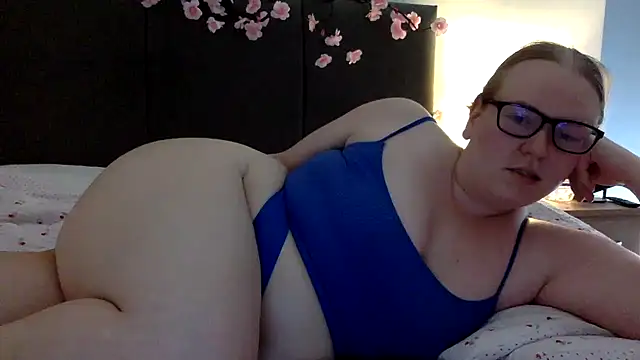 Snapshot of gracelovesxx chatting on July 18, 1:26 pm gracelovesxx online show from July 18, 1:26 pm