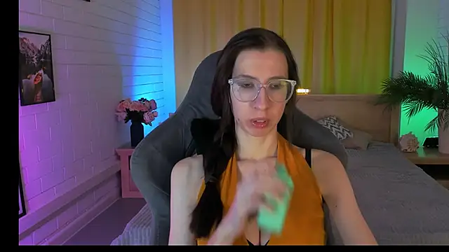 CareyJonas online show from October 2, 5:20 pm