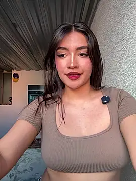 Snapshot of sweet_artemiis chatting on July 28, 8:52 pm sweet artemiis online show from July 28, 8:52 pm