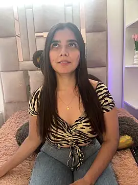 Snapshot of salomecute21 chatting on September 24, 1:47 pm salomecute21 online show from September 24, 1:47 pm