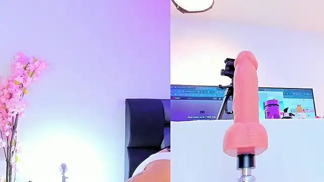 maily zanss online show from February 22, 8:07 pm