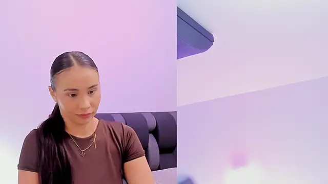 Snapshot of maily_zanss chatting on June 19, 8:12 pm maily zanss online show from June 19, 8:12 pm