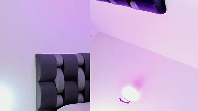 Snapshot of maily_zanss chatting on June 21, 7:16 pm maily zanss online show from June 21, 7:16 pm