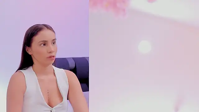 Snapshot of maily_zanss chatting on July 2, 7:53 pm maily zanss online show from July 2, 7:53 pm