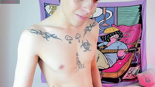 Snapshot of sai_l01 chatting on December 15, 7:51 pm sai l01 online show from December 15, 7:51 pm