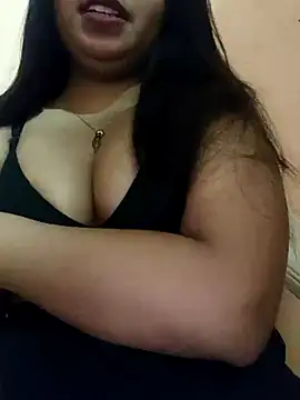 Maahhii 2 online show from January 13, 7:30 pm