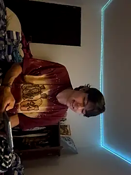 Snapshot of alandelrey57 chatting on September 10, 8:36 am alandelrey57 online show from September 10, 8:36 am