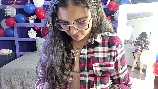Snapshot of iam_sammy_01 chatting on July 8, 12:20 pm iam sammy 01 online show from July 8, 12:20 pm