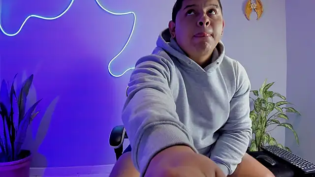 Maximus Steel online show from October 2, 10:55 am