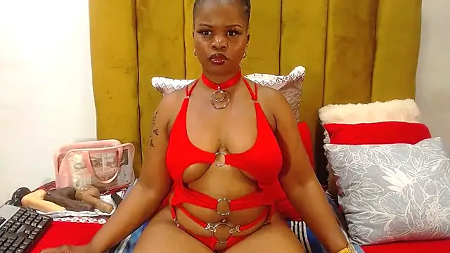 RoundaAssx22 online show from May 1, 10:36 pm