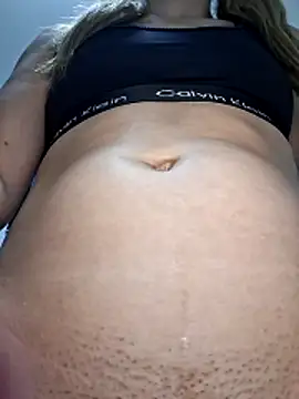 Elianasuarezz online show from June 12, 11:57 pm