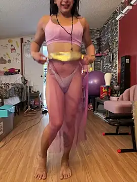 Snapshot of TranSexualJade95 chatting on May 9, 9:53 pm TranSexualJade95 online show from May 9, 9:53 pm
