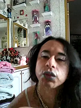 Snapshot of TranSexualJade95 chatting on May 11, 9:12 pm TranSexualJade95 online show from May 11, 9:12 pm