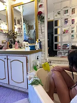 Snapshot of TranSexualJade95 chatting on June 27, 8:03 pm TranSexualJade95 online show from June 27, 8:03 pm