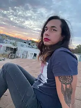Snapshot of TranSexualJade95 chatting on July 5, 3:23 am TranSexualJade95 online show from July 5, 3:23 am