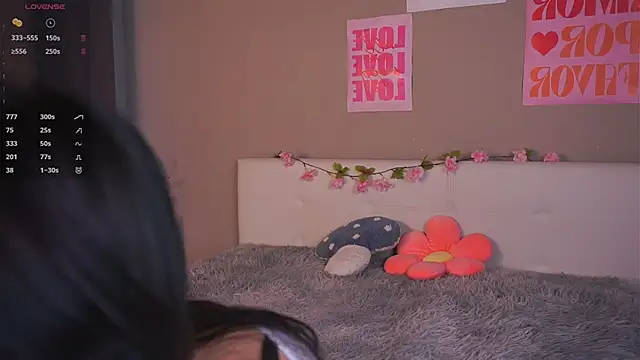 FancyEsten online show from November 27, 7:32 am