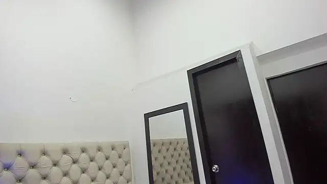 AbbyBeck online show from November 14, 10:47 am