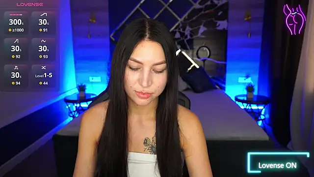 EliseVelour online show from November 22, 1:54 pm