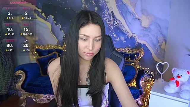 Snapshot of EliseVelour chatting on April 7, 12:05 pm EliseVelour online show from April 7, 12:05 pm