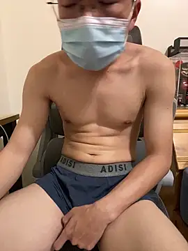 Snapshot of Allen20y chatting on June 12, 1:54 pm Allen20y online show from June 12, 1:54 pm
