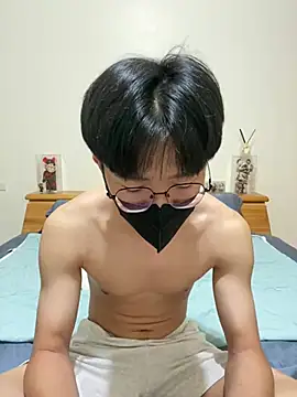 Snapshot of Allen20y chatting on July 10, 3:36 pm Allen20y online show from July 10, 3:36 pm