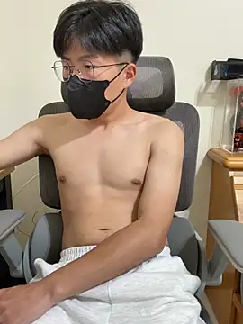 Snapshot of Allen20y chatting on July 12, 1:13 pm Allen20y online show from July 12, 1:13 pm