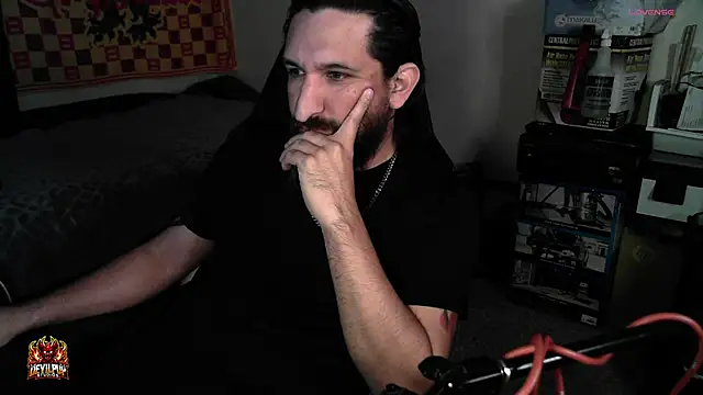 DevilPup75  online show from April 15, 7:58 pm