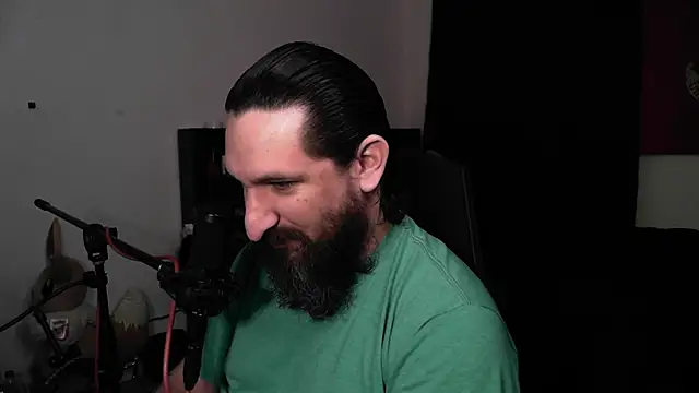 Snapshot of DevilPup75_ chatting on May 12, 4:09 am DevilPup75 online show from May 12, 4:09 am