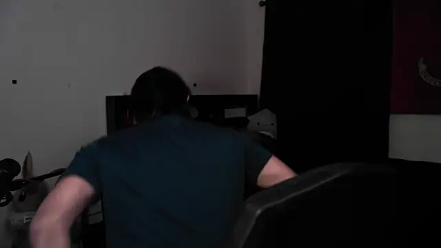 Snapshot of DevilPup75_ chatting on May 14, 5:25 am DevilPup75 online show from May 14, 5:25 am